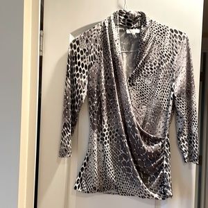 Womens stretchy shirt.